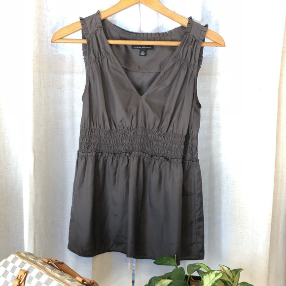 Banana Republic Tops - ⭕️Sold⭕️Banana Republic Gray Silk Blouse XS